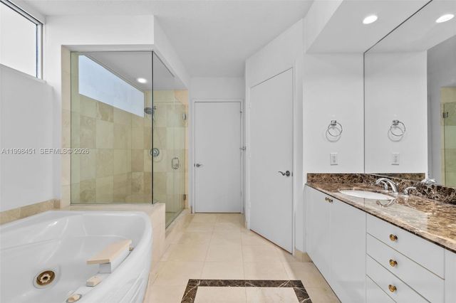 17555 Collins Ave 406, Sunny Isles Beach, FL 33160