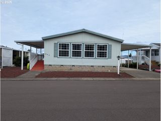 205 W RIVER RIDGE Ave, Roseburg, OR 97471