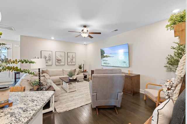 722 Hahn Ct, Lebanon, TN 37087