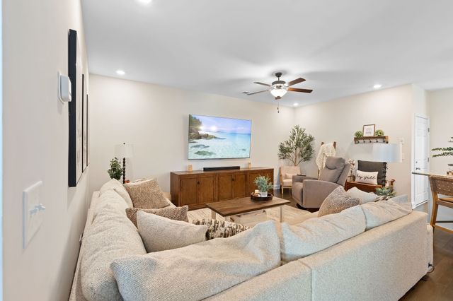 722 Hahn Ct, Lebanon, TN 37087