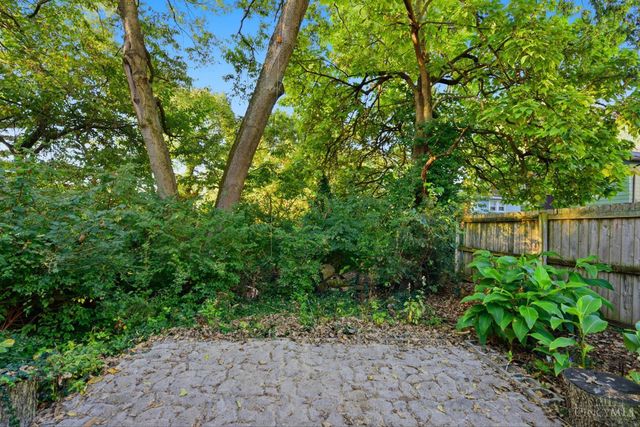 1973 Kentucky Avenue, Cincinnati, OH 45223