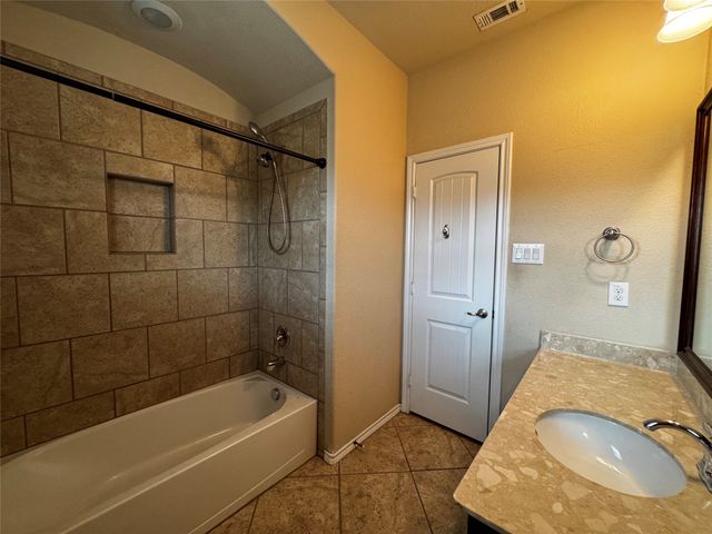 4752 Kendrick Peak Way, Fort Worth, TX 76244