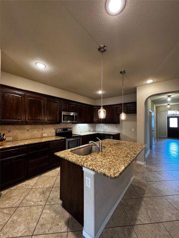 4752 Kendrick Peak Way, Fort Worth, TX 76244