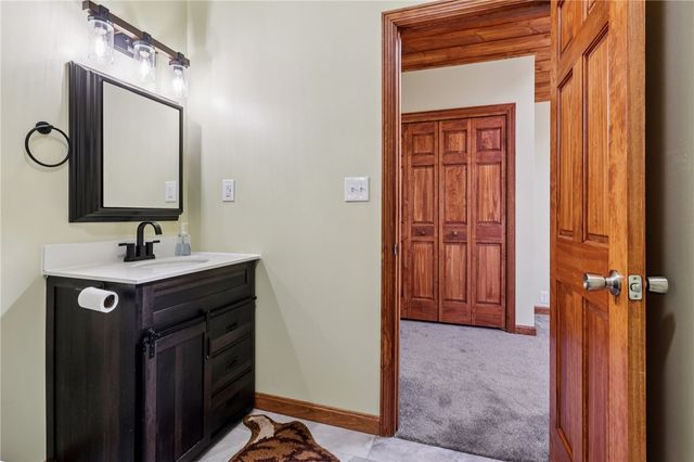 2303 Delaware Ave, New Castle, PA 16105