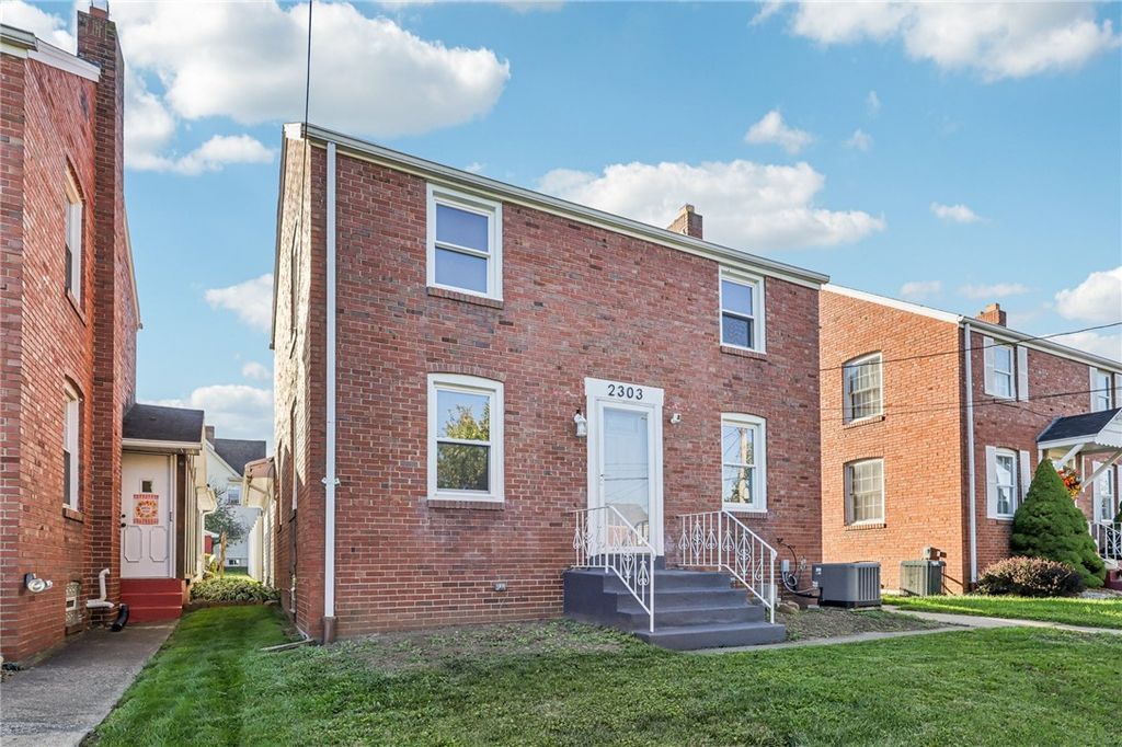 2303 Delaware Ave, New Castle, PA 16105