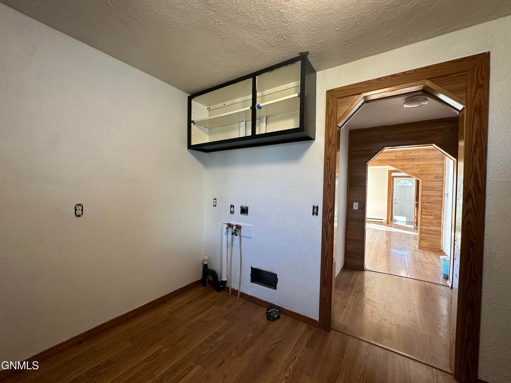 118 Frances Street N, Streeter, ND 58483 photo 12