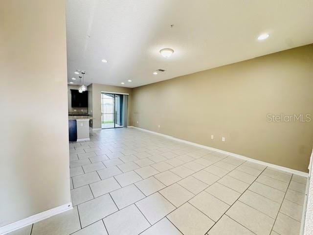 2832 WHITE ISLE LANE, Orlando, FL 32825