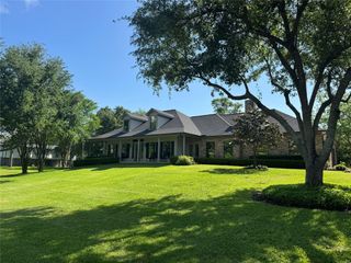3315 E Bayou Drive, Shoreacres, TX 77571