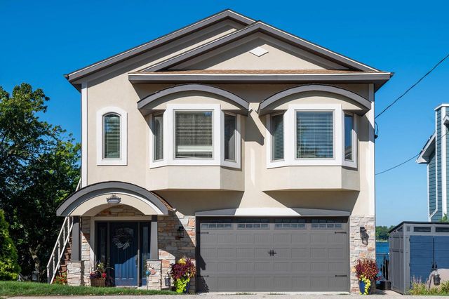 W332N6211 County Road C, Nashotah, WI 53058