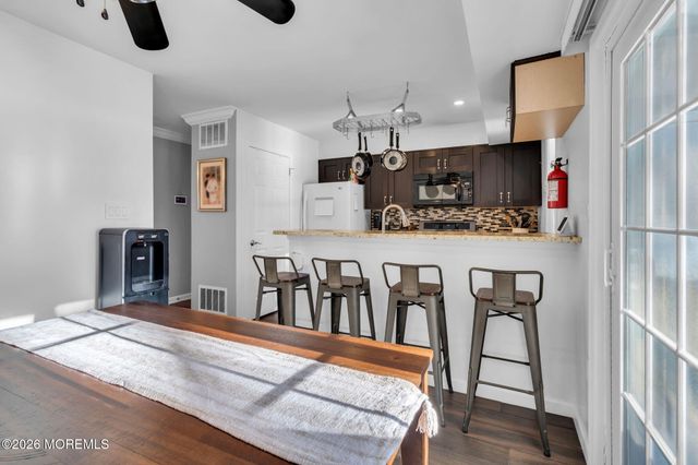 4 Duncan Way, Freehold, NJ 07728