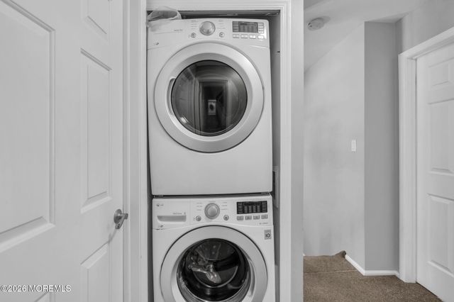 4 Duncan Way, Freehold, NJ 07728