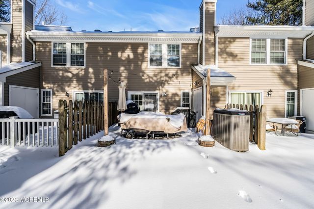 4 Duncan Way, Freehold, NJ 07728
