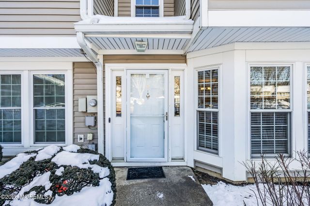 4 Duncan Way, Freehold, NJ 07728