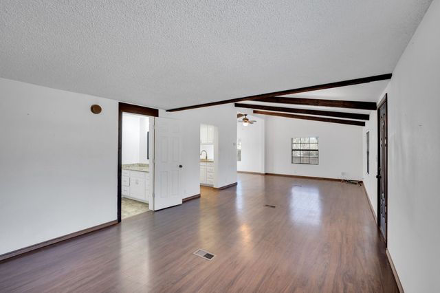 5805 Rendon Estates Road, Mansfield, TX 76063