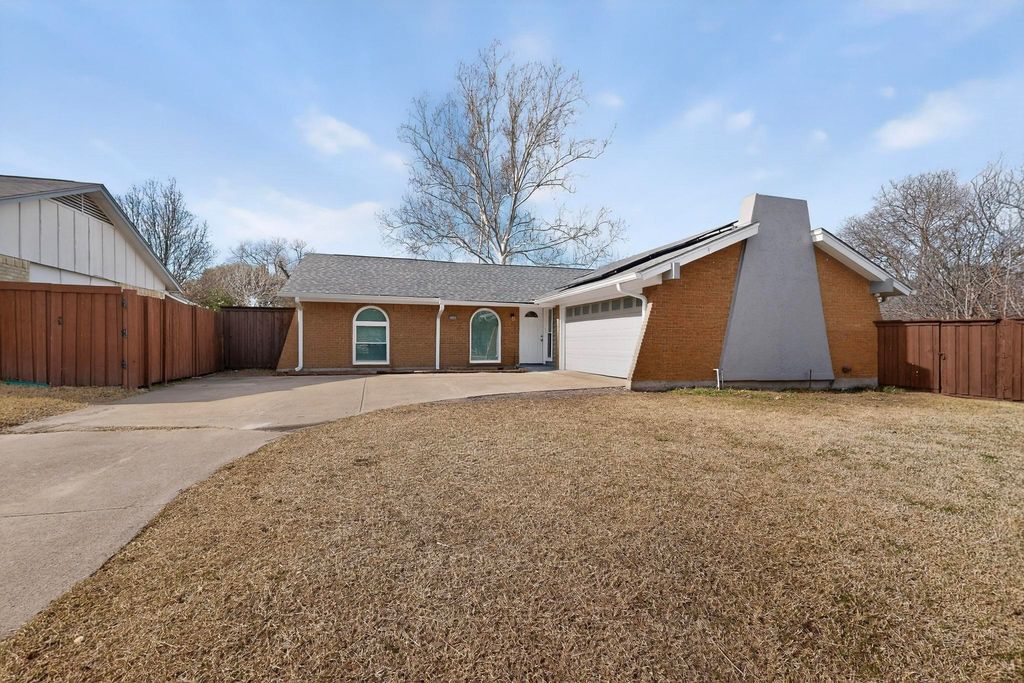 3500 Shorecrest Drive, Plano, TX 75074