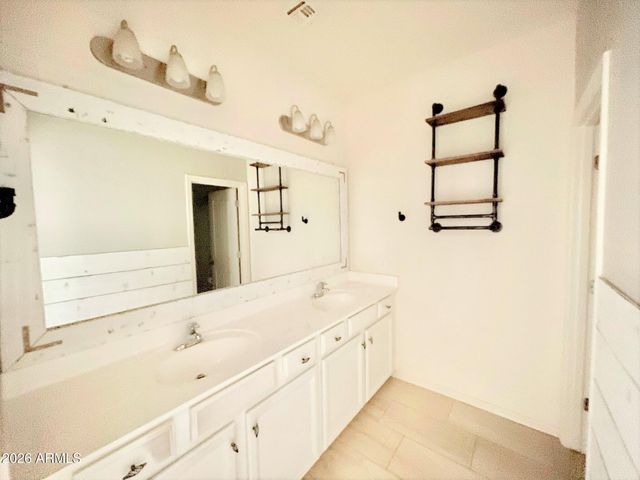 17747 W Banff Lane, Surprise, AZ 85388