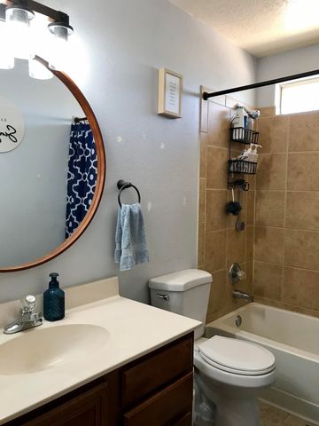 7405 Kingfisher Court NW, Albuquerque, NM 87114