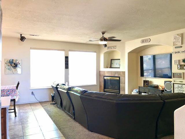 7405 Kingfisher Court NW, Albuquerque, NM 87114