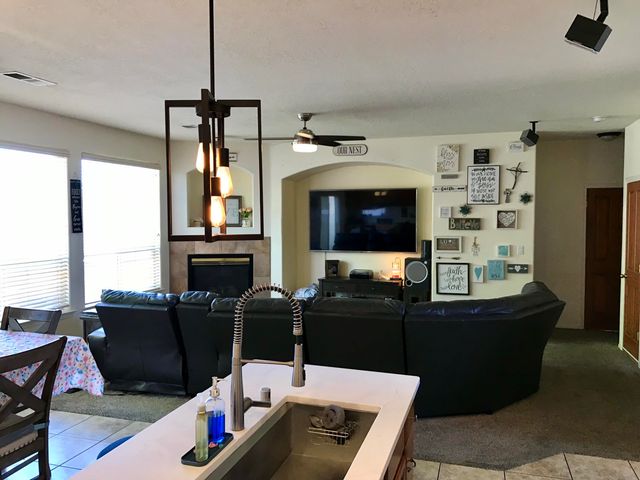 7405 Kingfisher Court NW, Albuquerque, NM 87114