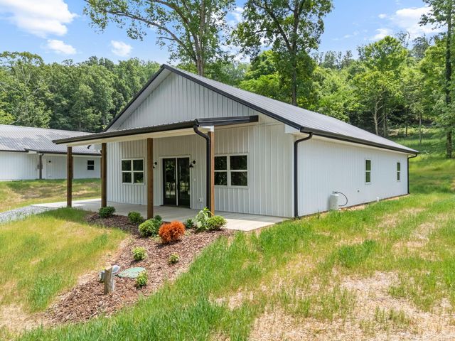 743 Lead Mine Valley Road SW, Cleveland, TN 37311
