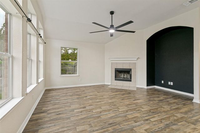 908 Dogwood Drive, Burleson, TX 76028
