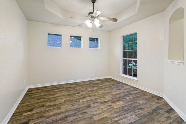 908 Dogwood Drive, Burleson, TX 76028