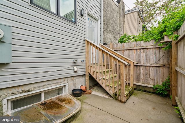 2507 INGERSOLL ST, Philadelphia, PA 19121