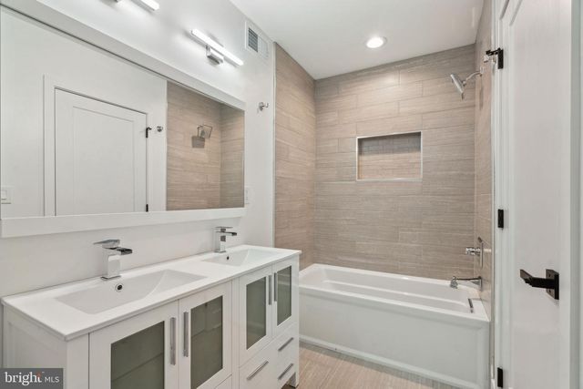 2507 INGERSOLL ST, Philadelphia, PA 19121