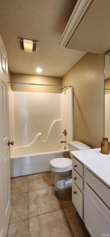 2807 Langston Drive, Evansville, IN 47725