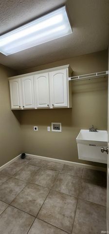 2807 Langston Drive, Evansville, IN 47725