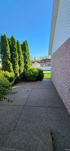 2807 Langston Drive, Evansville, IN 47725