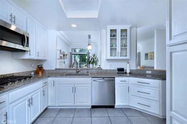 11847 Laurelwood 304, Studio City, CA 91604