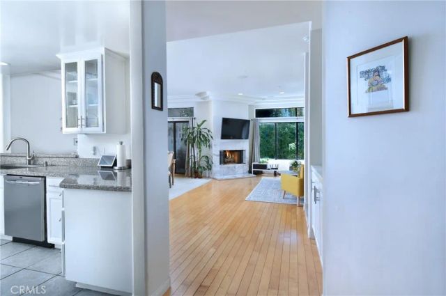 11847 Laurelwood 304, Studio City, CA 91604