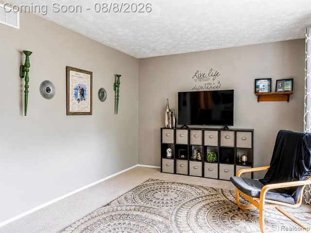 8796 Coyle Drive, Pinckney, MI 48169