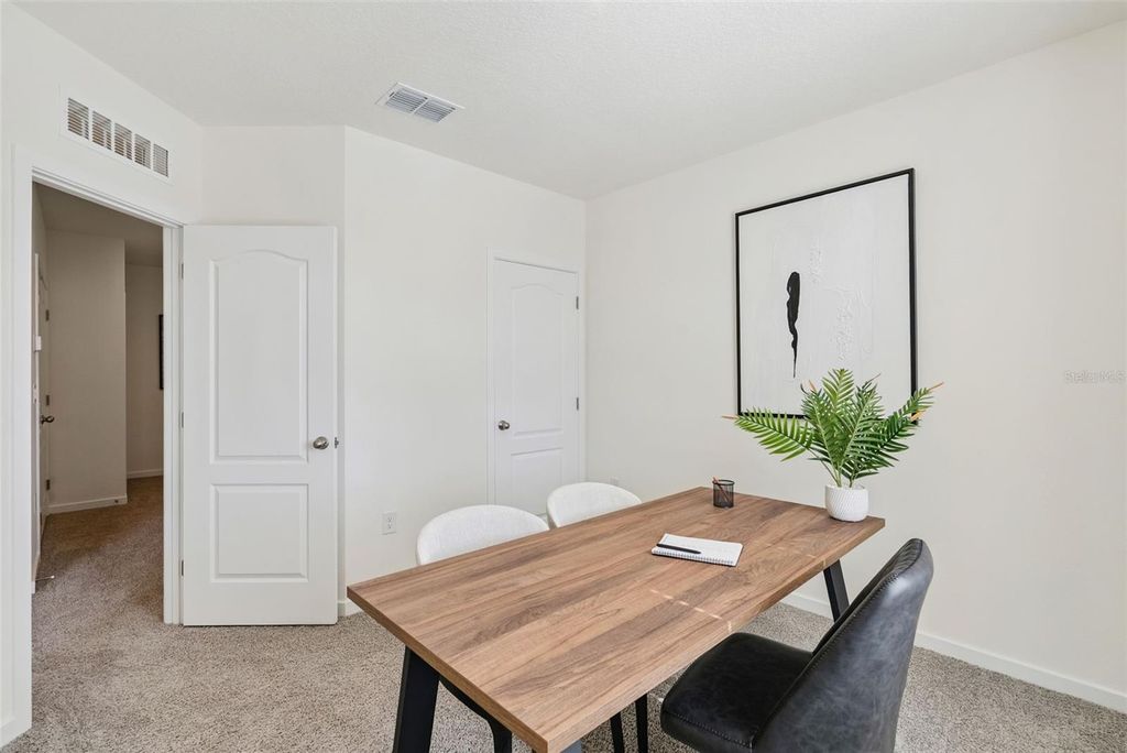 Image 12 of property listing at 3511 WYE OAK DRIVE, Apopka, FL 32703