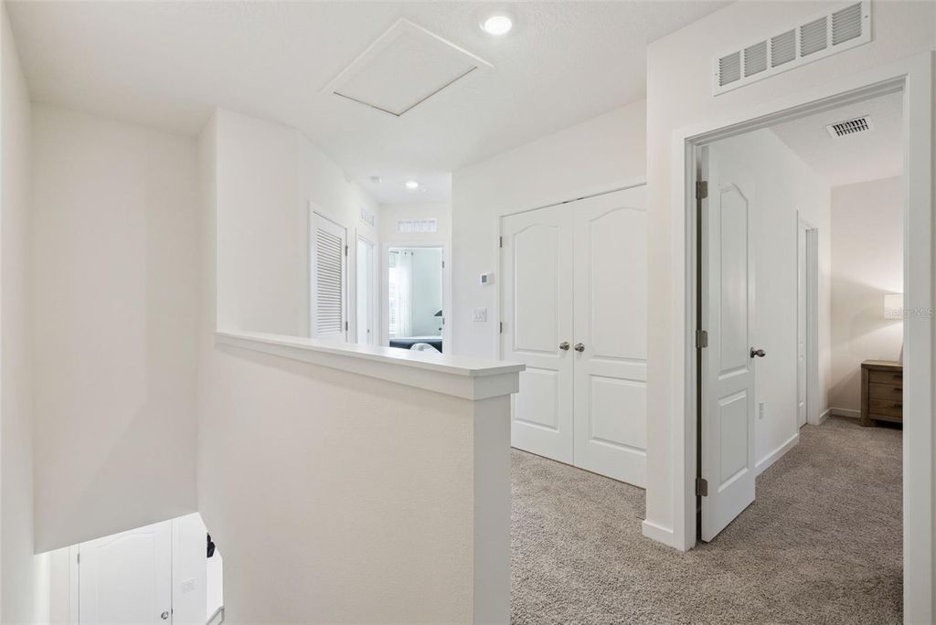 Image 21 of property listing at 3511 WYE OAK DRIVE, Apopka, FL 32703