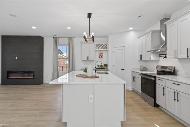 5111 Sweetbriar CIR, Portsmouth, VA 23703