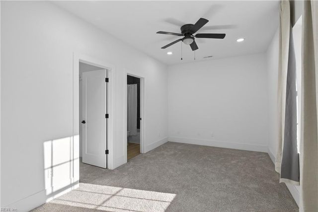 5111 Sweetbriar CIR, Portsmouth, VA 23703