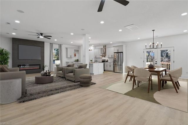 5111 Sweetbriar CIR, Portsmouth, VA 23703