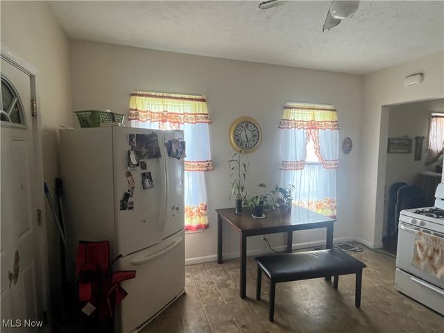 7704 Brinsmade Avenue, Cleveland, OH 44102