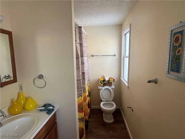 7704 Brinsmade Avenue, Cleveland, OH 44102