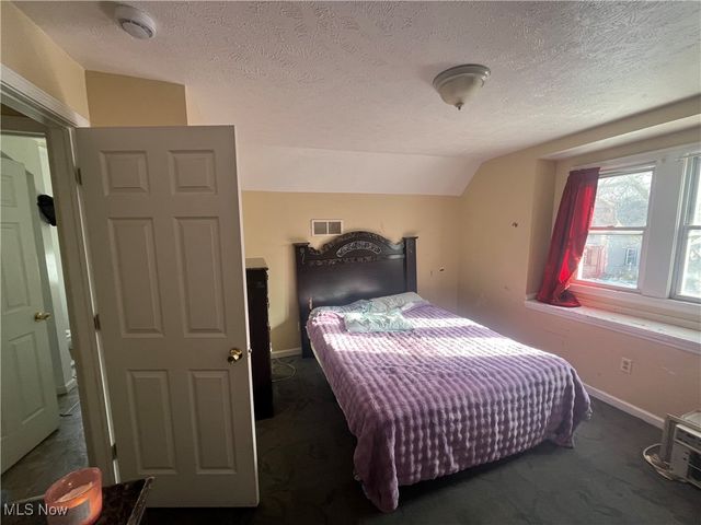 7704 Brinsmade Avenue, Cleveland, OH 44102