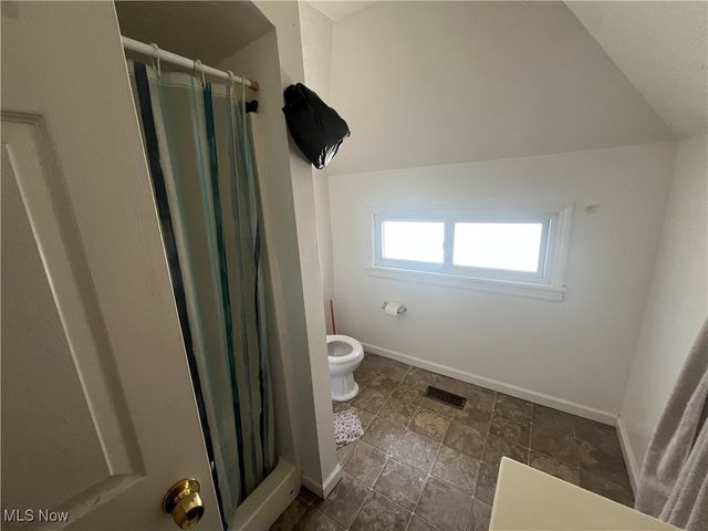 7704 Brinsmade Avenue, Cleveland, OH 44102