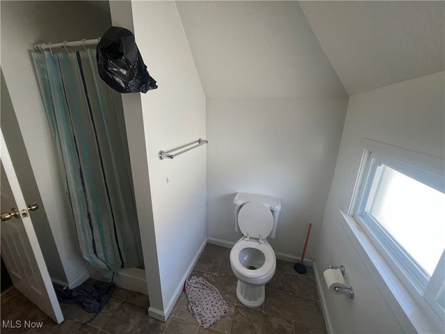 7704 Brinsmade Avenue, Cleveland, OH 44102