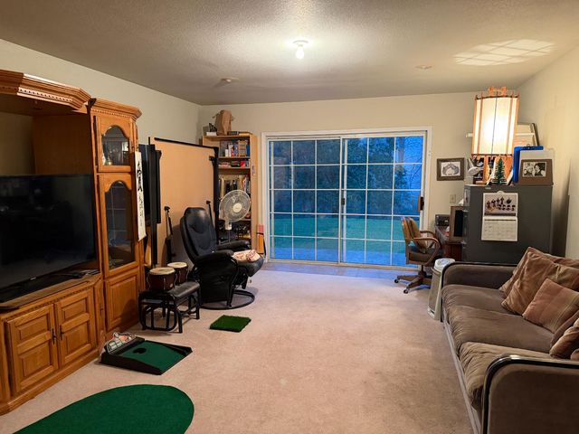 645 Rigby Ln, Applegate, CA 95703