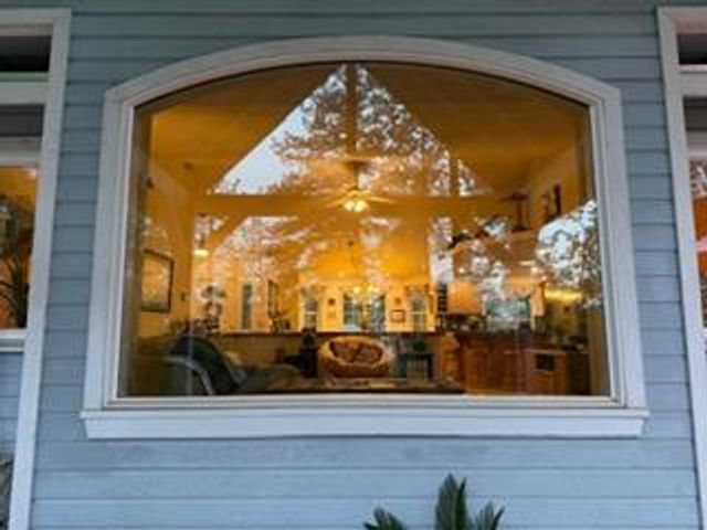 645 Rigby Ln, Applegate, CA 95703