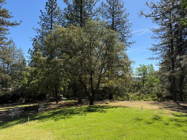 645 Rigby Ln, Applegate, CA 95703