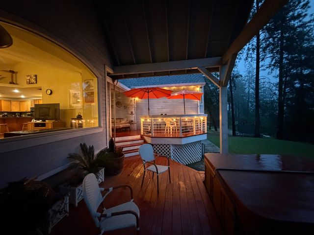 645 Rigby Ln, Applegate, CA 95703