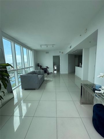 1871 NW S River Dr 2005, Miami, FL 33125