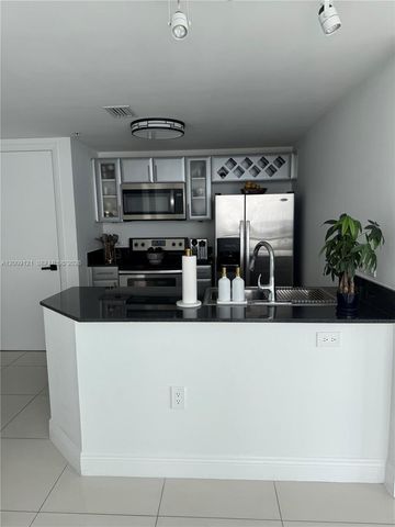 1871 NW S River Dr 2005, Miami, FL 33125